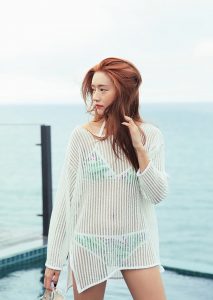 KHÔNG CẦN BIKINI, 4 LOẠI TRANG PHỤC SAU VẪN GIÚP BẠN THẬT NỔI BẬT GIỮA BIỂN HÈ